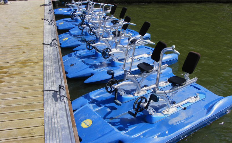 Water pedal boat